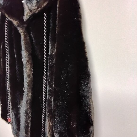 Sportowne Vintage Women's Grandella ll Faux Fur Coat Size 10 #537 - Picture 4 of 9
